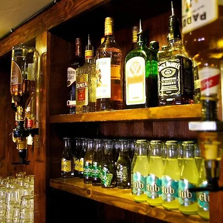 Wallis Arms Hotel 3*